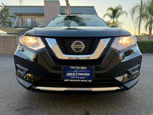 2018 Nissan Rogue SV AWD photo