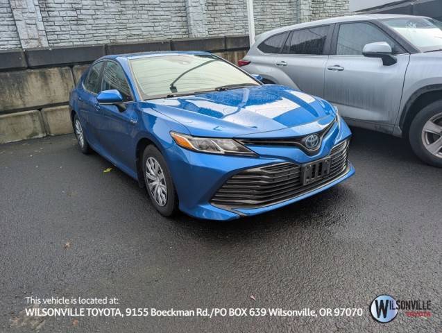 2020 Toyota Camry Hybrid LE FWD photo