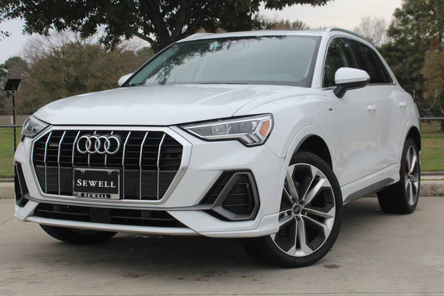 2020 Audi Q3 S line Premium Plus AWD photo