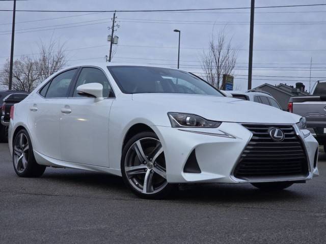 2017 Lexus IS IS 300 AWD photo