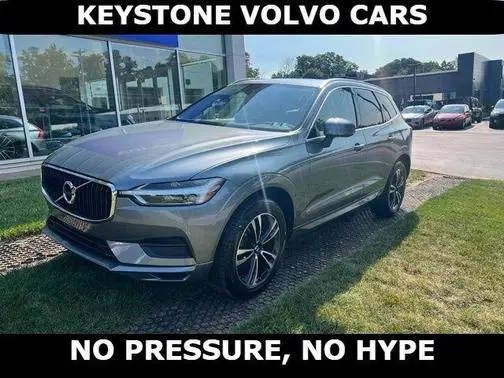 2020 Volvo XC60 Momentum AWD photo
