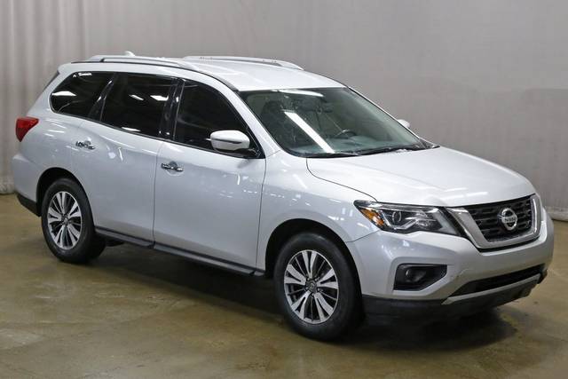 2019 Nissan Pathfinder SV 4WD photo