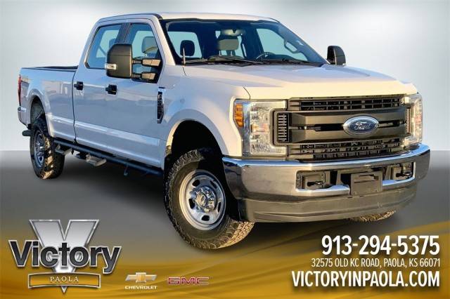 2017 Ford F-350 Super Duty XL 4WD photo