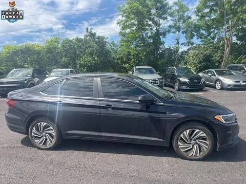 2020 Volkswagen Jetta SEL FWD photo