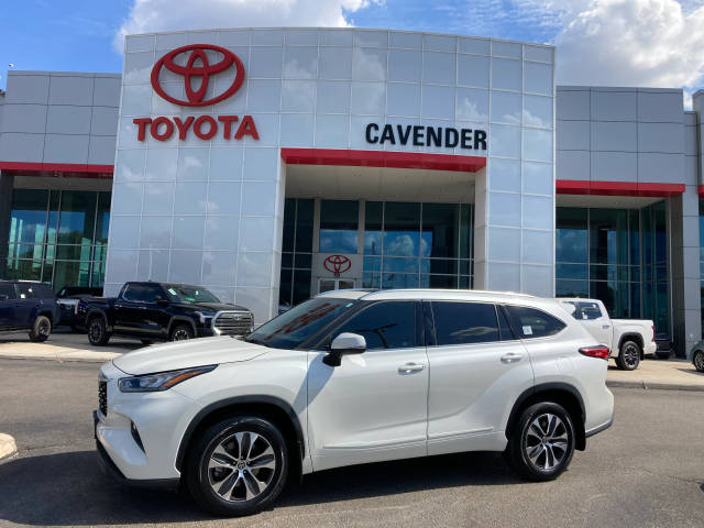 2020 Toyota Highlander XLE AWD photo