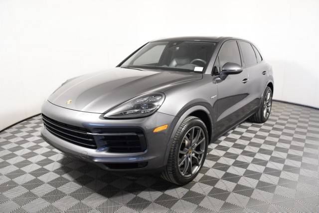 2020 Porsche Cayenne E-Hybrid AWD photo