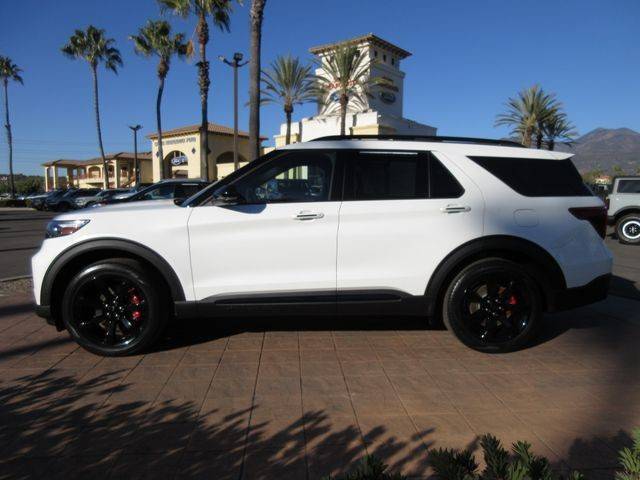 2020 Ford Explorer ST 4WD photo