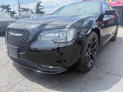 2019 Chrysler 300 300S RWD photo