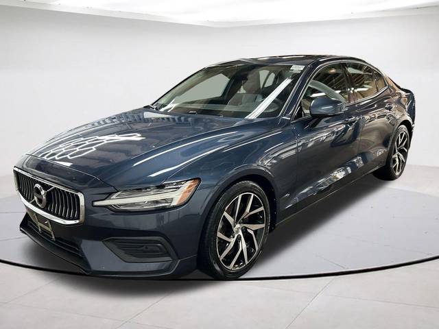 2019 Volvo S60 Momentum AWD photo