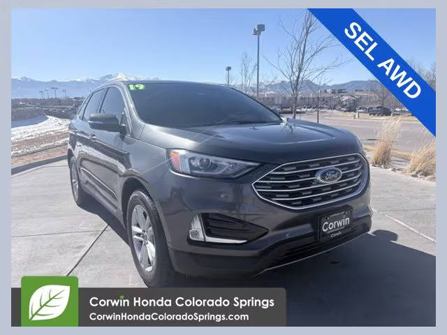 2019 Ford Edge SEL AWD photo