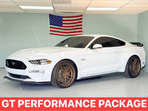 2020 Ford Mustang GT Premium RWD photo