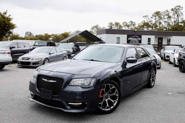 2018 Chrysler 300 300S RWD photo