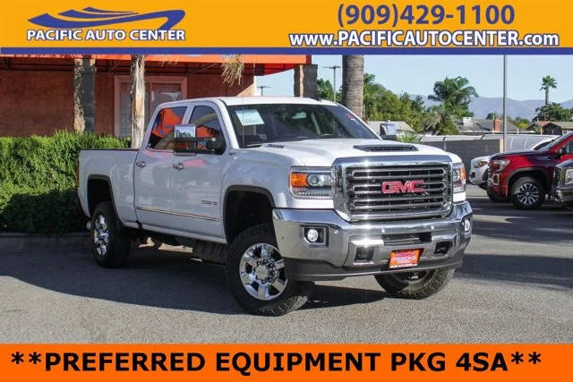 2019 GMC Sierra 2500HD SLT 4WD photo
