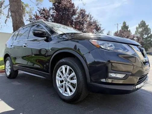 2019 Nissan Rogue SV AWD photo