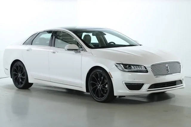 2020 Lincoln MKZ Reserve FWD photo