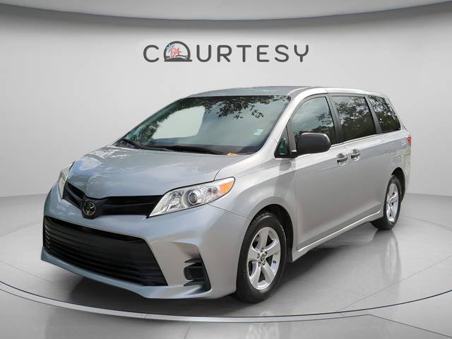 2020 Toyota Sienna L FWD photo