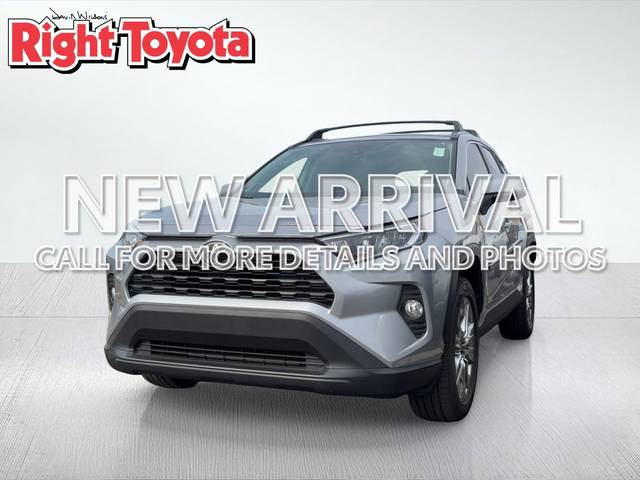 2020 Toyota RAV4 XLE Premium FWD photo
