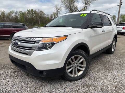 2015 Ford Explorer XLT 4WD photo