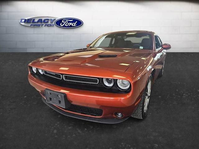 2020 Dodge Challenger SXT AWD photo