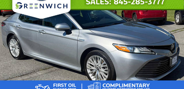 2020 Toyota Camry Hybrid XLE FWD photo