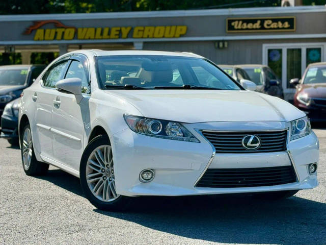 2015 Lexus ES FWD photo
