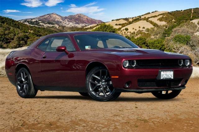 2020 Dodge Challenger SXT RWD photo