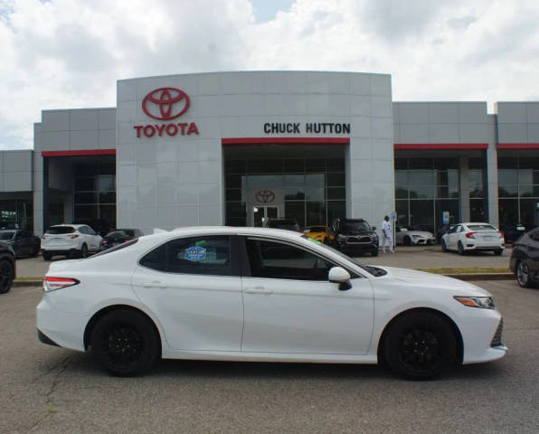 2020 Toyota Camry LE FWD photo