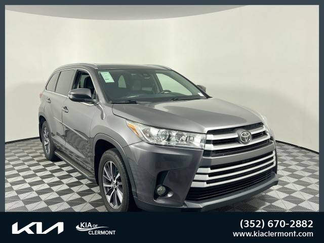 2017 Toyota Highlander XLE AWD photo