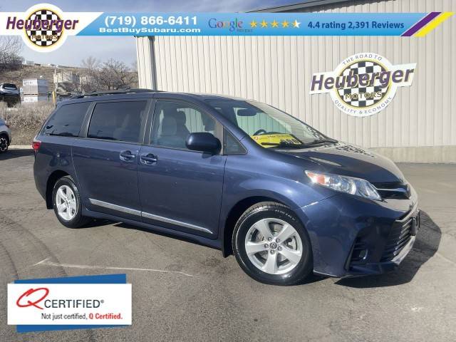 2020 Toyota Sienna LE FWD photo