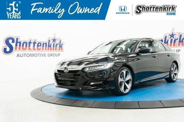 2020 Honda Accord Touring FWD photo