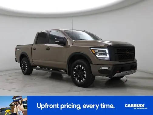 2020 Nissan Titan PRO-4X 4WD photo