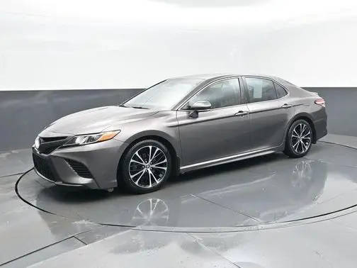 2020 Toyota Camry SE AWD photo