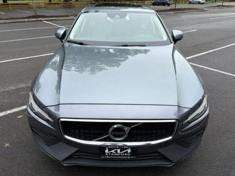 2020 Volvo S60 Momentum AWD photo