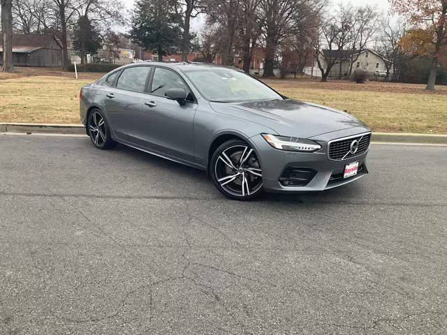 2020 Volvo S90 R-Design AWD photo