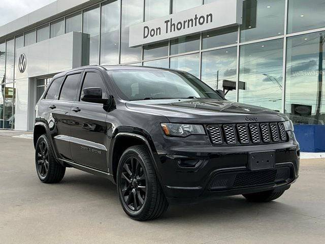 2020 Jeep Grand Cherokee Altitude 4WD photo