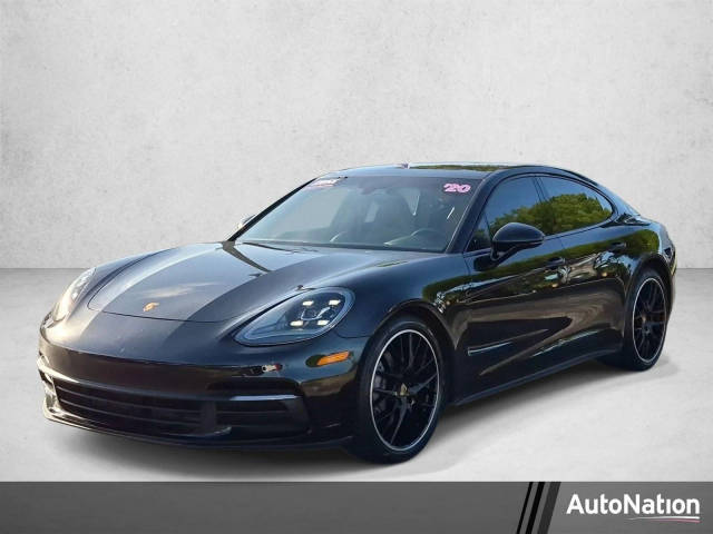 2020 Porsche Panamera RWD photo