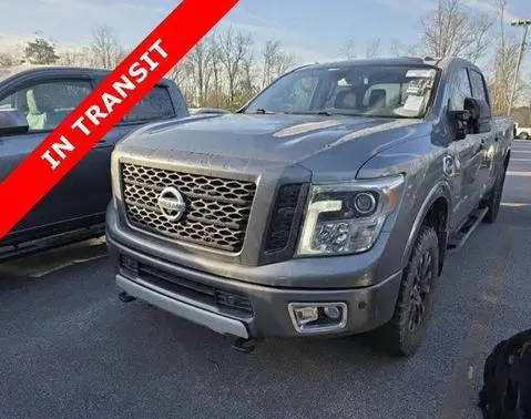 2019 Nissan Titan XD PRO-4X 4WD photo