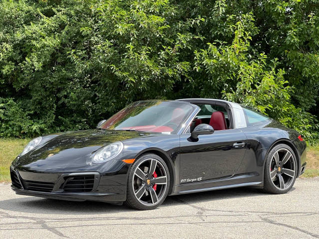 2017 Porsche 911 4S AWD photo