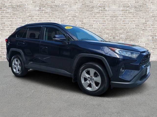 2020 Toyota RAV4 XLE AWD photo