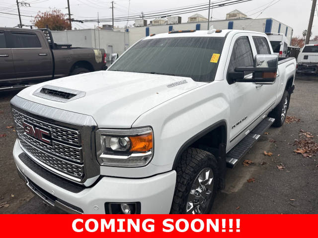 2019 GMC Sierra 2500HD Denali 4WD photo