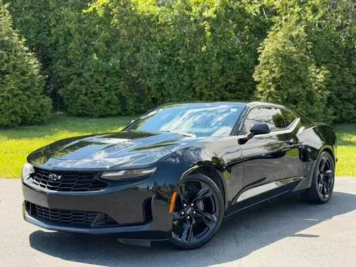 2020 Chevrolet Camaro LT1 RWD photo