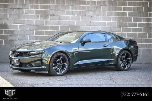 2020 Chevrolet Camaro LT1 RWD photo