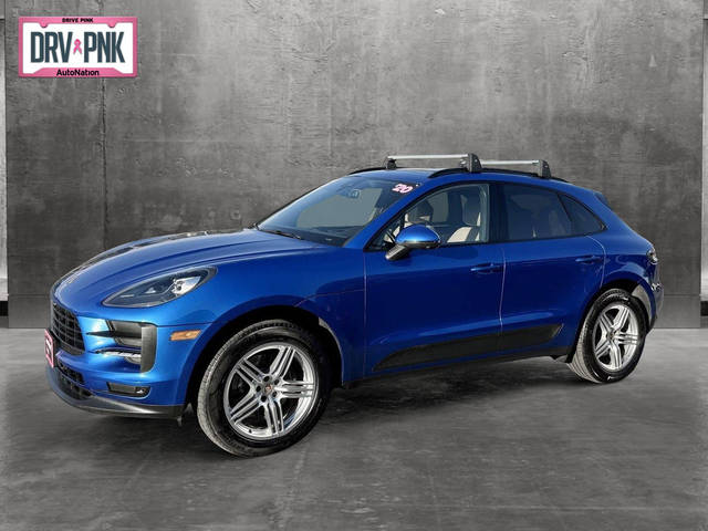 2020 Porsche Macan  AWD photo