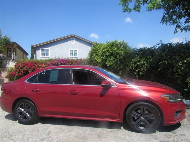 2020 Volkswagen Passat 2.0T SE FWD photo