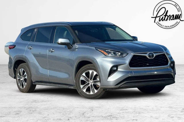 2020 Toyota Highlander XLE FWD photo