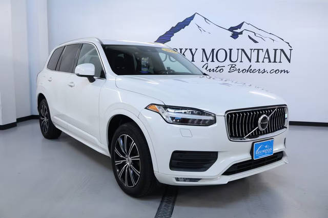 2020 Volvo XC90 Momentum AWD photo