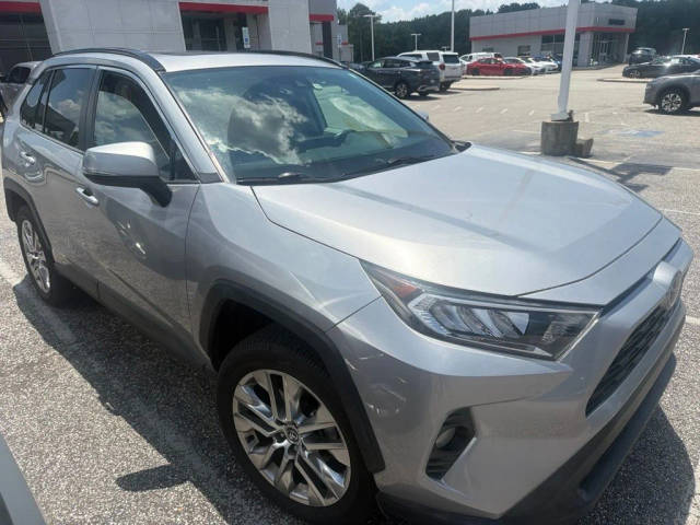 2020 Toyota RAV4 XLE Premium AWD photo