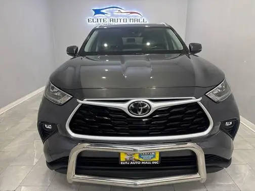 2020 Toyota Highlander XLE AWD photo