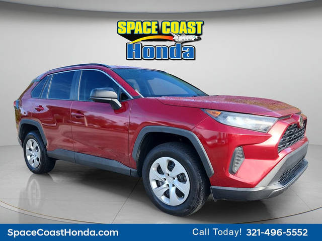 2020 Toyota RAV4 LE FWD photo