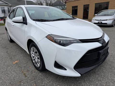 2019 Toyota Corolla LE FWD photo